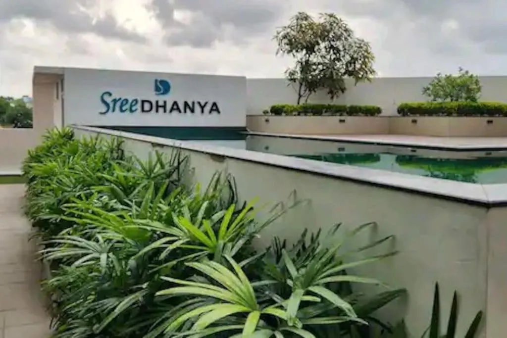 Luxurious Apartment With A Pool And Gym Near Trivandrum Railway Station Thiruvananthapuram